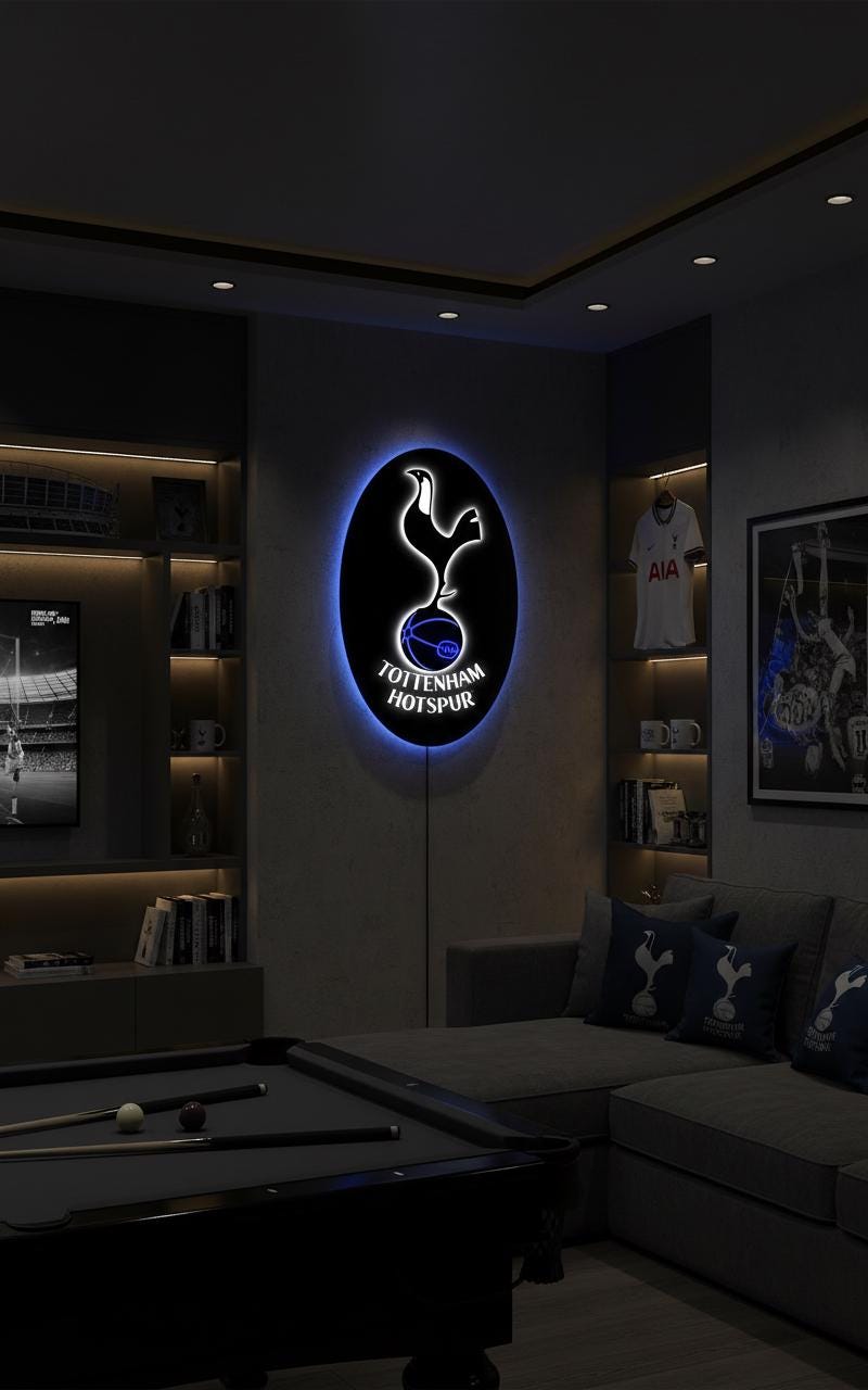 Tottenham Hotspur Wall Art - Official Team Crest - Football Fan Gift