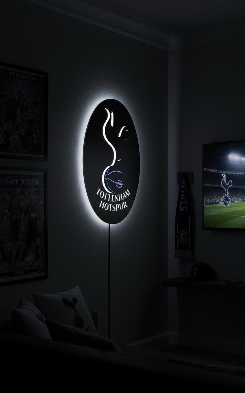 Tottenham Hotspur Wall Art - Official Team Crest - Football Fan Gift