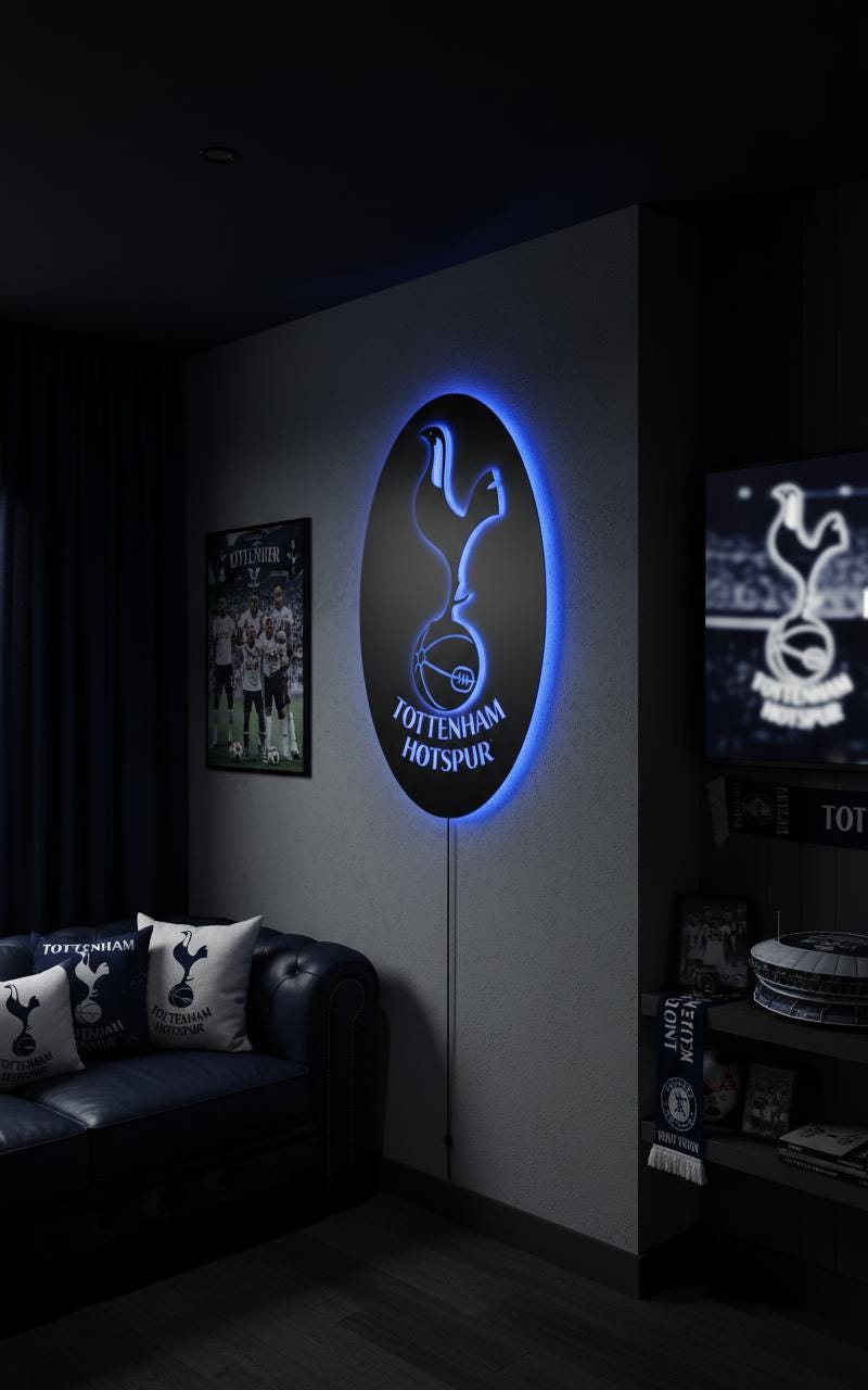 Tottenham Hotspur Wall Art - Official Team Crest - Football Fan Gift